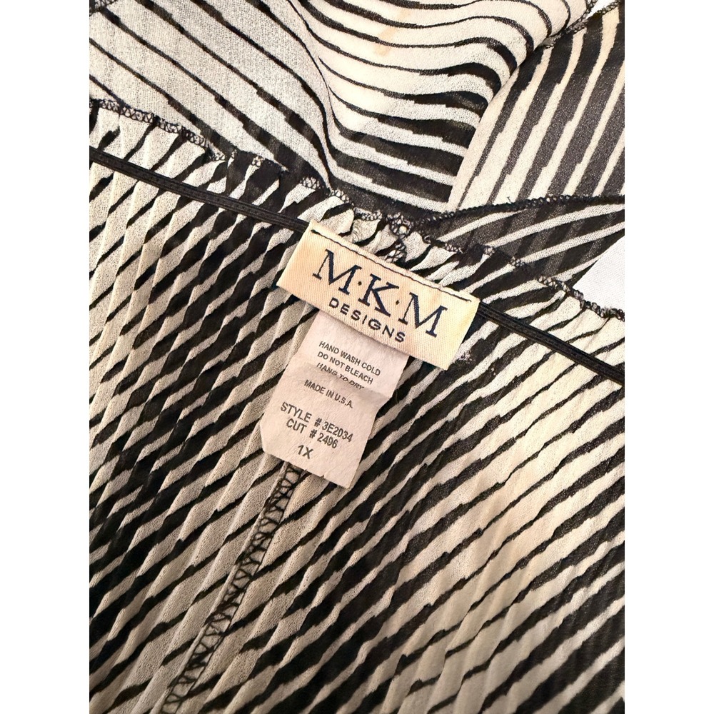 MKM Designs Black White Striped Pleated Tunic with Flowy Flared Angel Sleeve - Picture 7 of 11